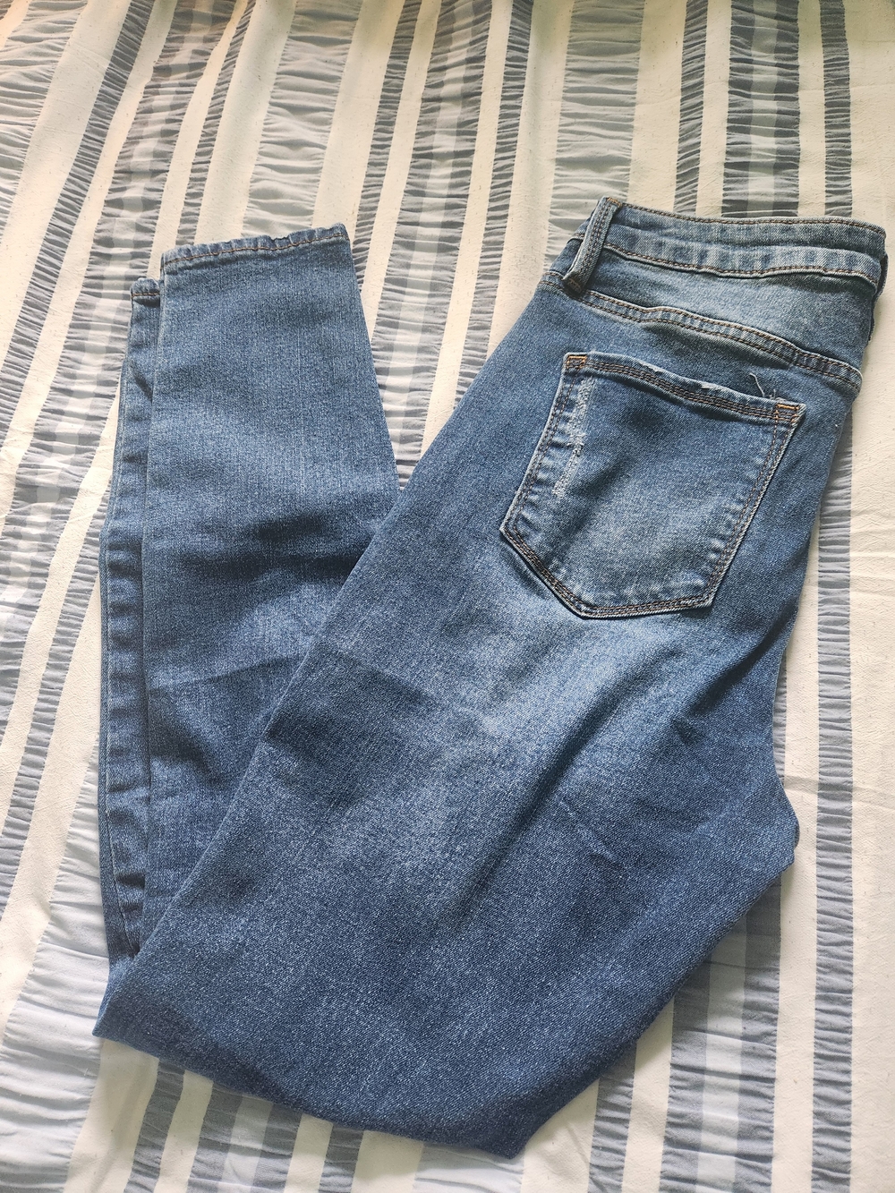 Fashion Nova Slim High-Rise Distressed Women's Jeans